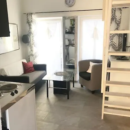 Modernisiertes Gaestezimmer Im Ortskern Wehrheim Exterior photo