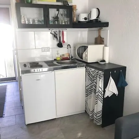 Modernisiertes Gaestezimmer Im Ortskern Wehrheim Exterior photo