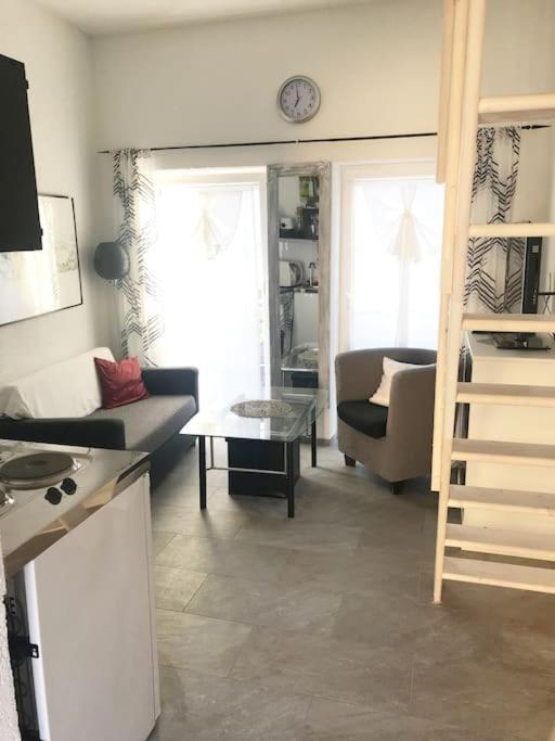 Modernisiertes Gaestezimmer Im Ortskern * Wehrheim
