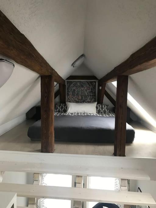 Apartment Modernisiertes Gaestezimmer Im Ortskern Wehrheim