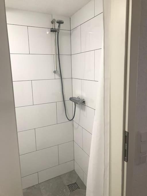 Modernisiertes Gaestezimmer Im Ortskern Apartment Wehrheim